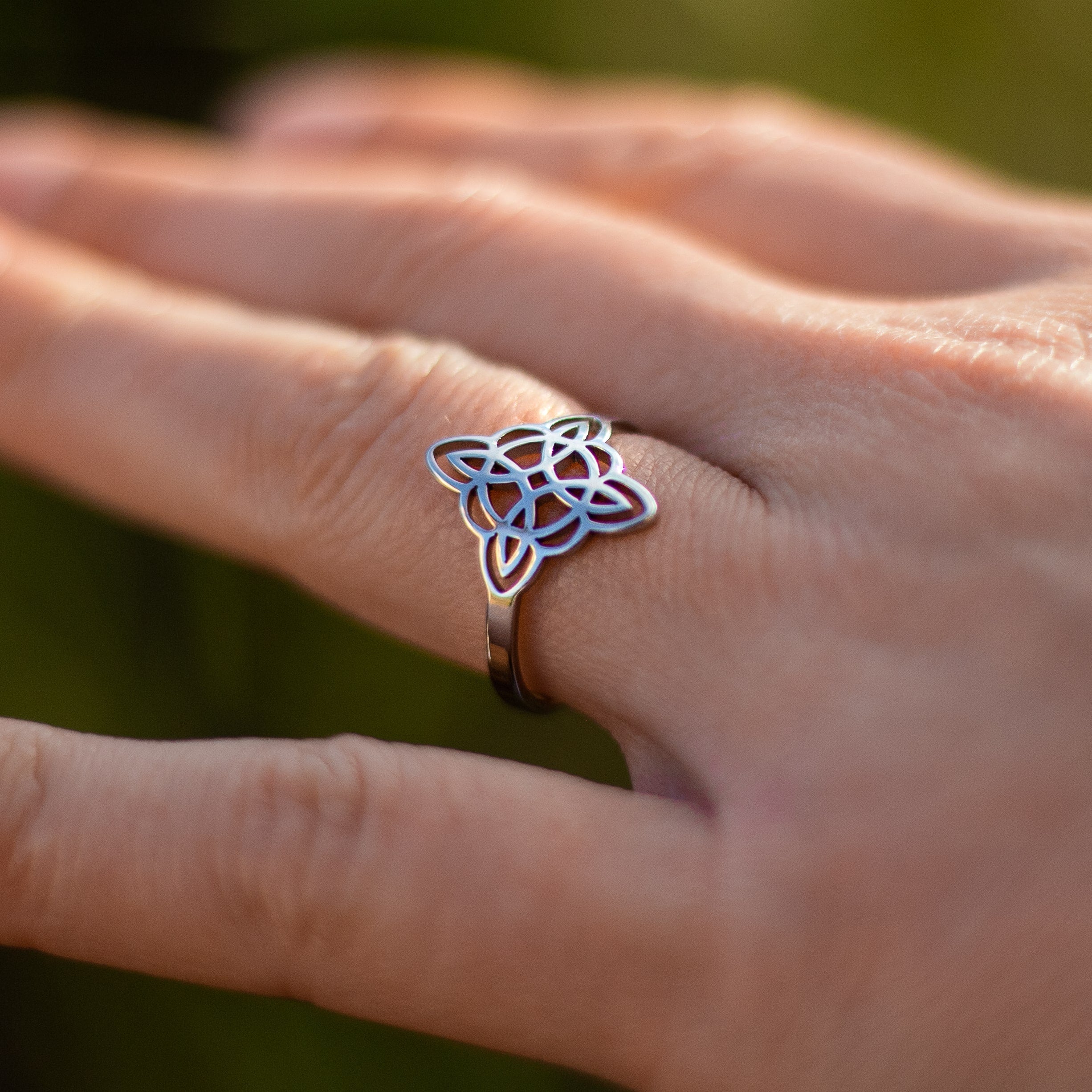 Justérbar Ring 'Evig Beskyttelse' - Troldmandsknude Design