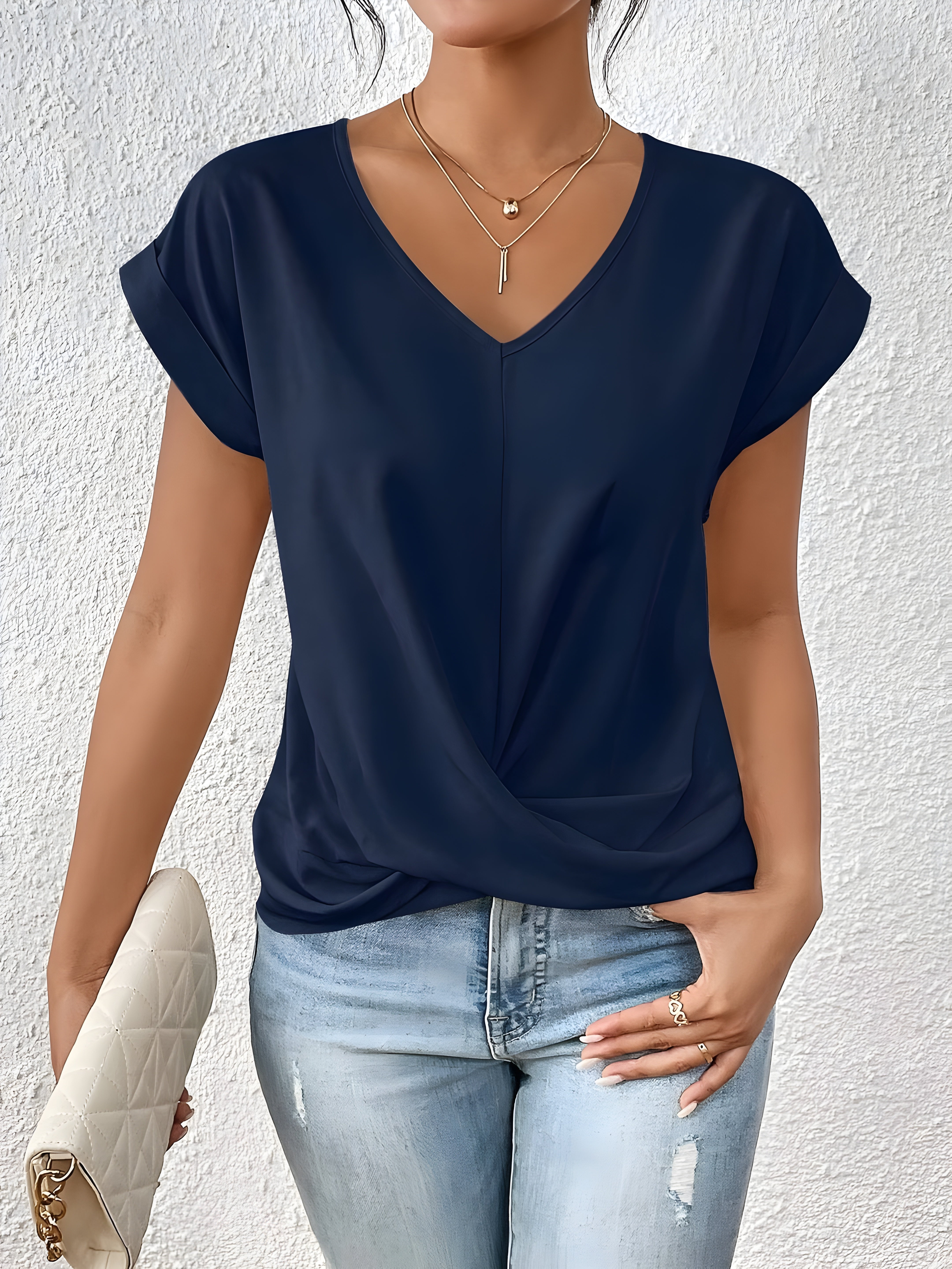 ANA | Stylowa Casual Bluzka z Dekoltem w Serek