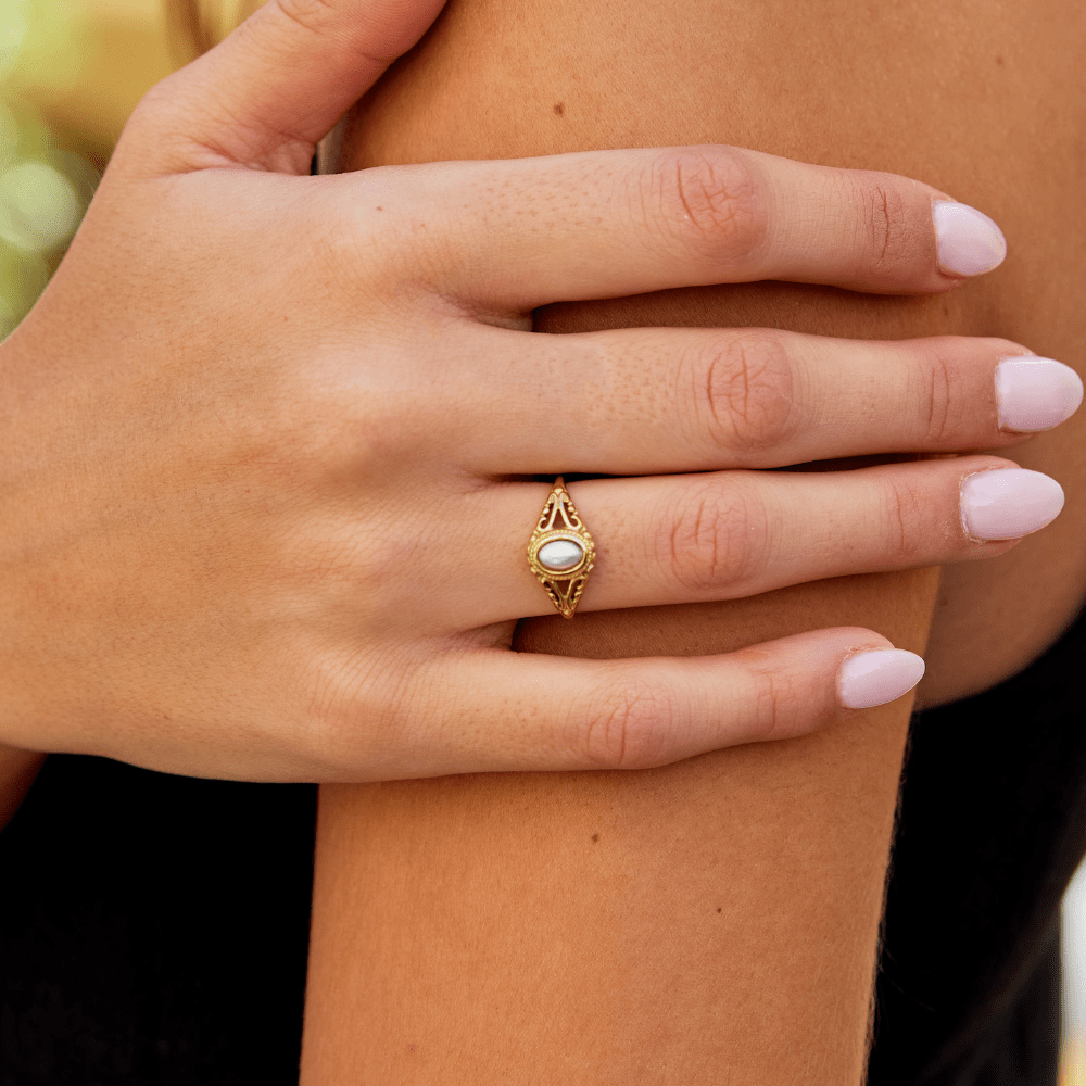 Classic Royal Pearl Ring