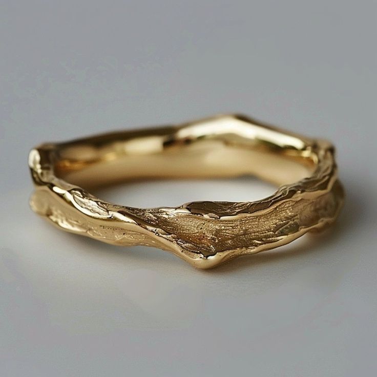 Vintage Ring in 18K Gold