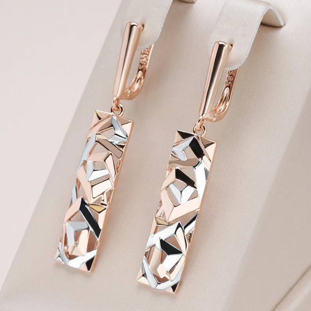 Eleganta Anne Earrings