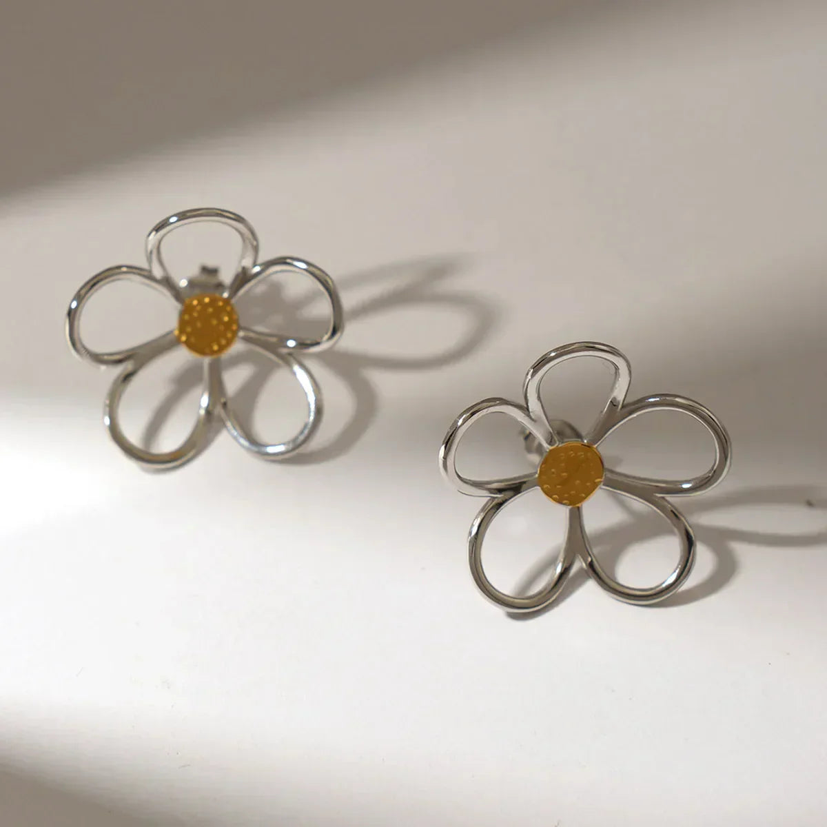 Sunbound Sterling Silver Earrings – Floral Petal Design