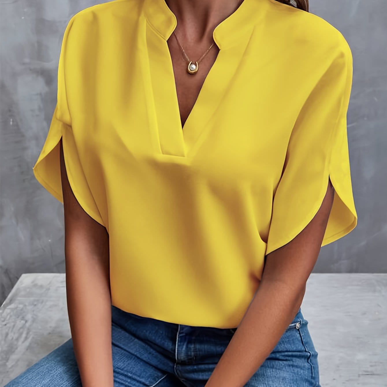 JULITA | Elegancka bluzka z falbanami