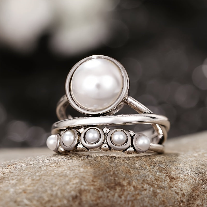Vintage Ring med Künstperle og Lagdelt Design